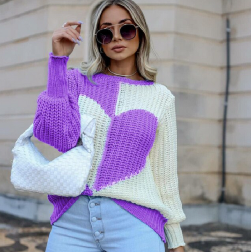 Women's Cozy Heart Pattern Sweater