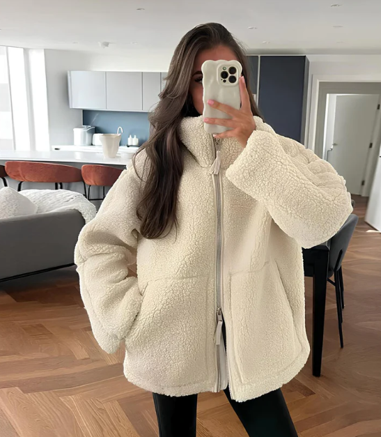 Cozy Women's Oversized Teddy Fleece Jacket - VogeLuxe