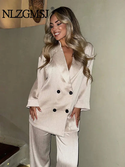Classic 2-Piece Suit for Women - VogeLuxe