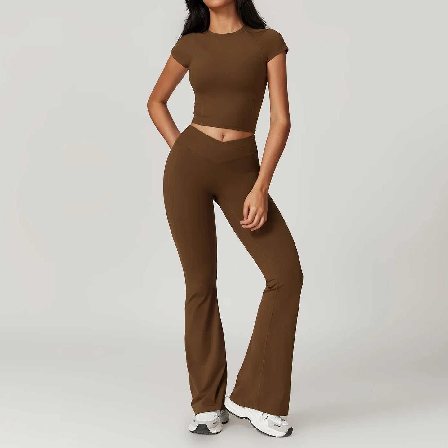 Comfortable 2-Piece Yoga Outfit - Sports Bra & Tight Pants