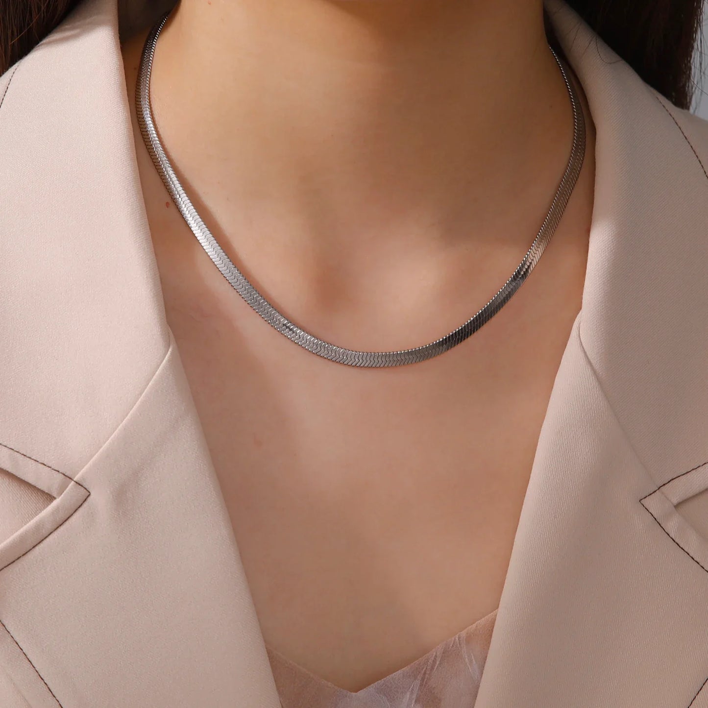 Luxury Silver Tone Snake Chain Necklet