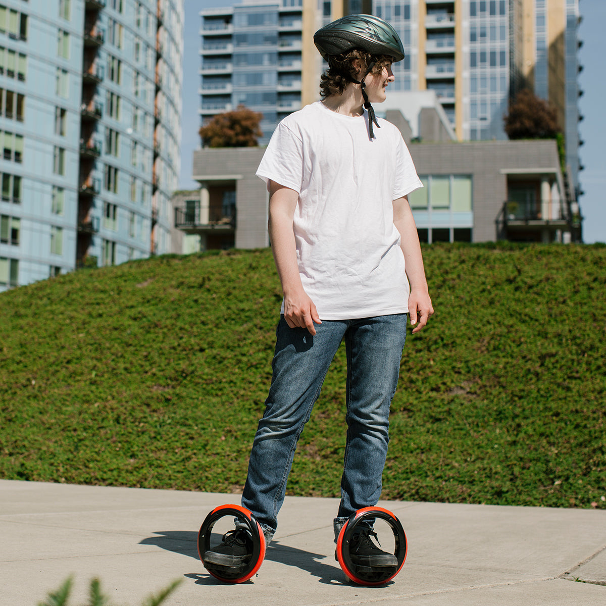 Fun Ride Electric Wave Board Kid Scooter - VogeLuxe