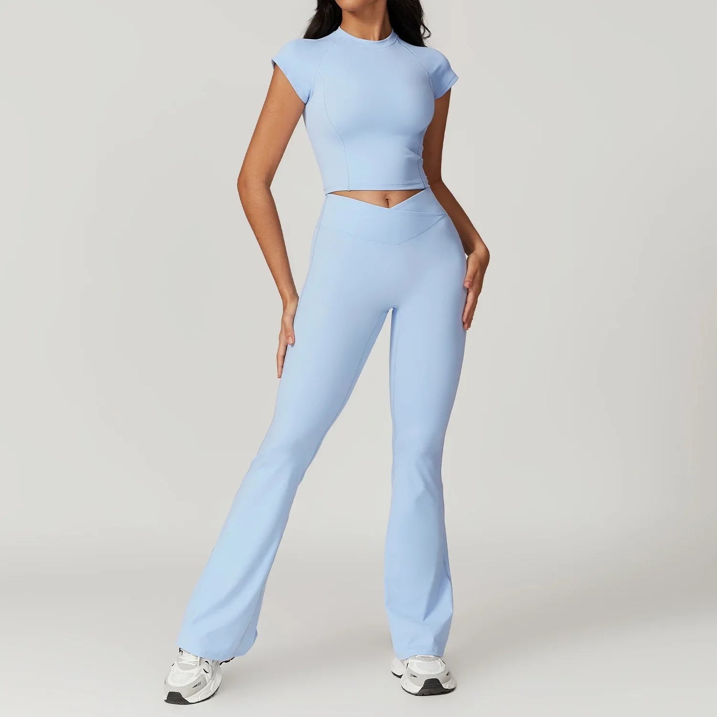 Comfortable 2-Piece Yoga Outfit - Sports Bra & Tight Pants