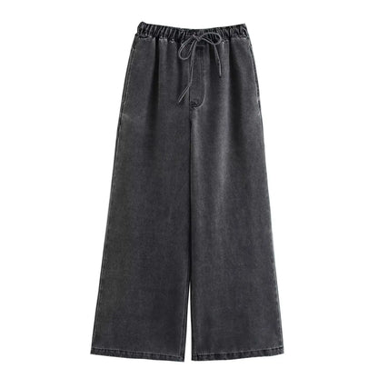 Ladies Comfortable Jeans Two Piece Outfit