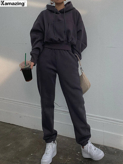 Warm Women's Fleece Hoodie and Jogger Set - VogeLuxe