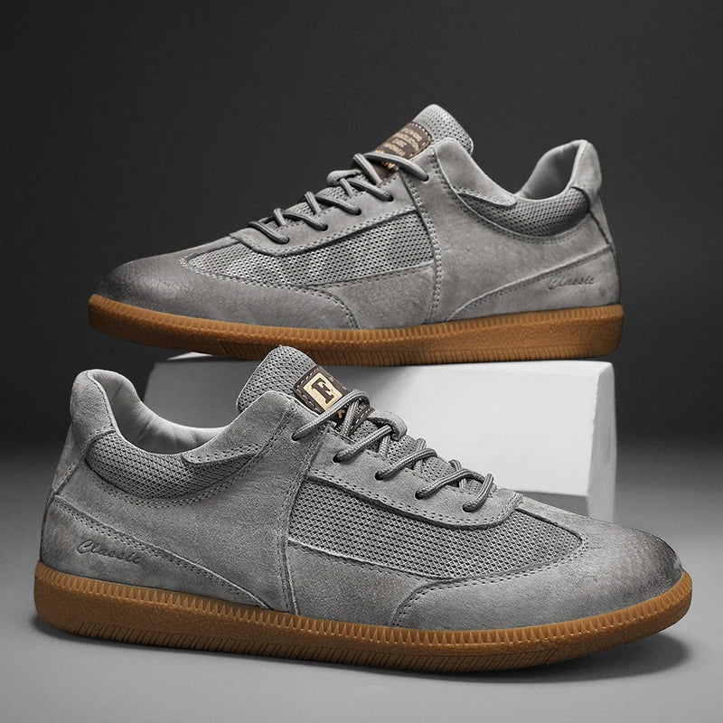 Men's Classic Comfortable Lace Sneakers