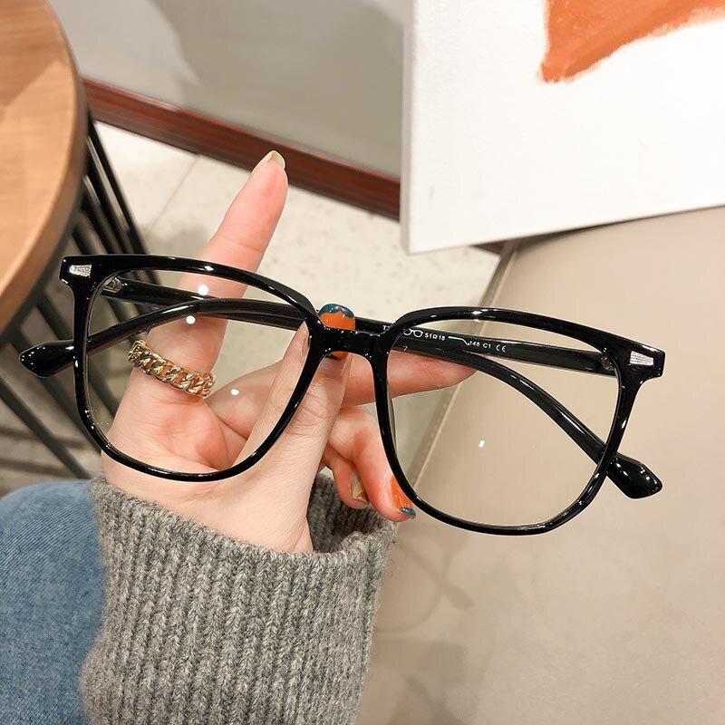 Blue Light Blocking Glasses For Eye Comfort