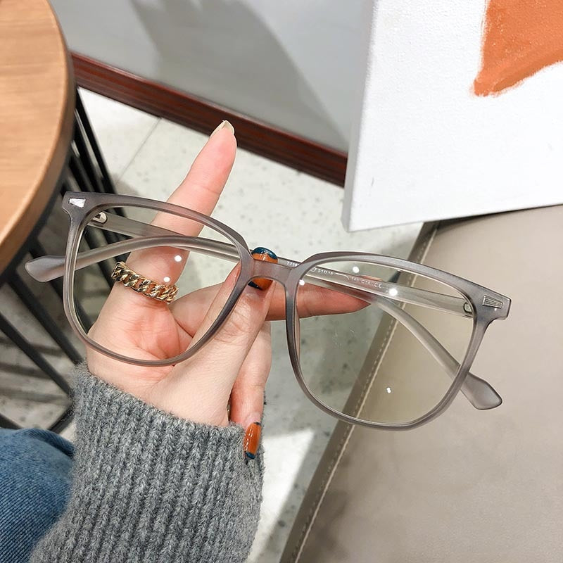 Blue Light Blocking Glasses For Eye Comfort