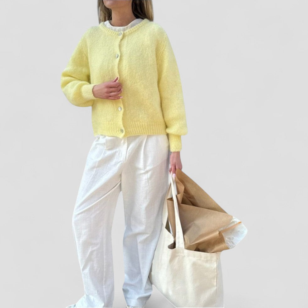 VogeLuxe | Women’s Vintage Knit Cardigan