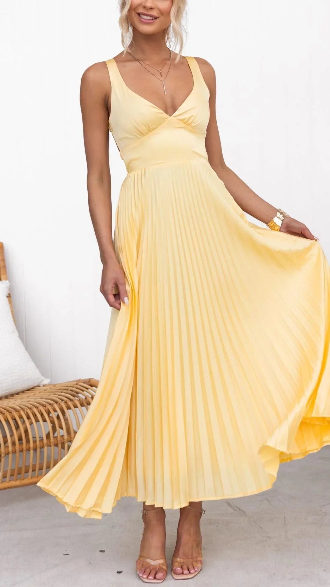 Beautiful Sunny Floral V-Neck Maxi Dress - VogeLuxe