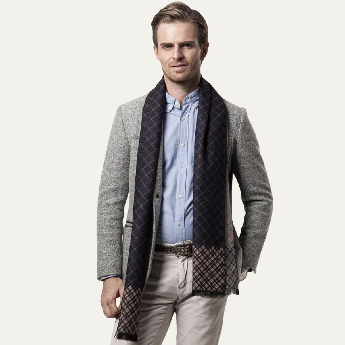 The Champs Élysées Cashmere Merino Scarf for Men - Black 1