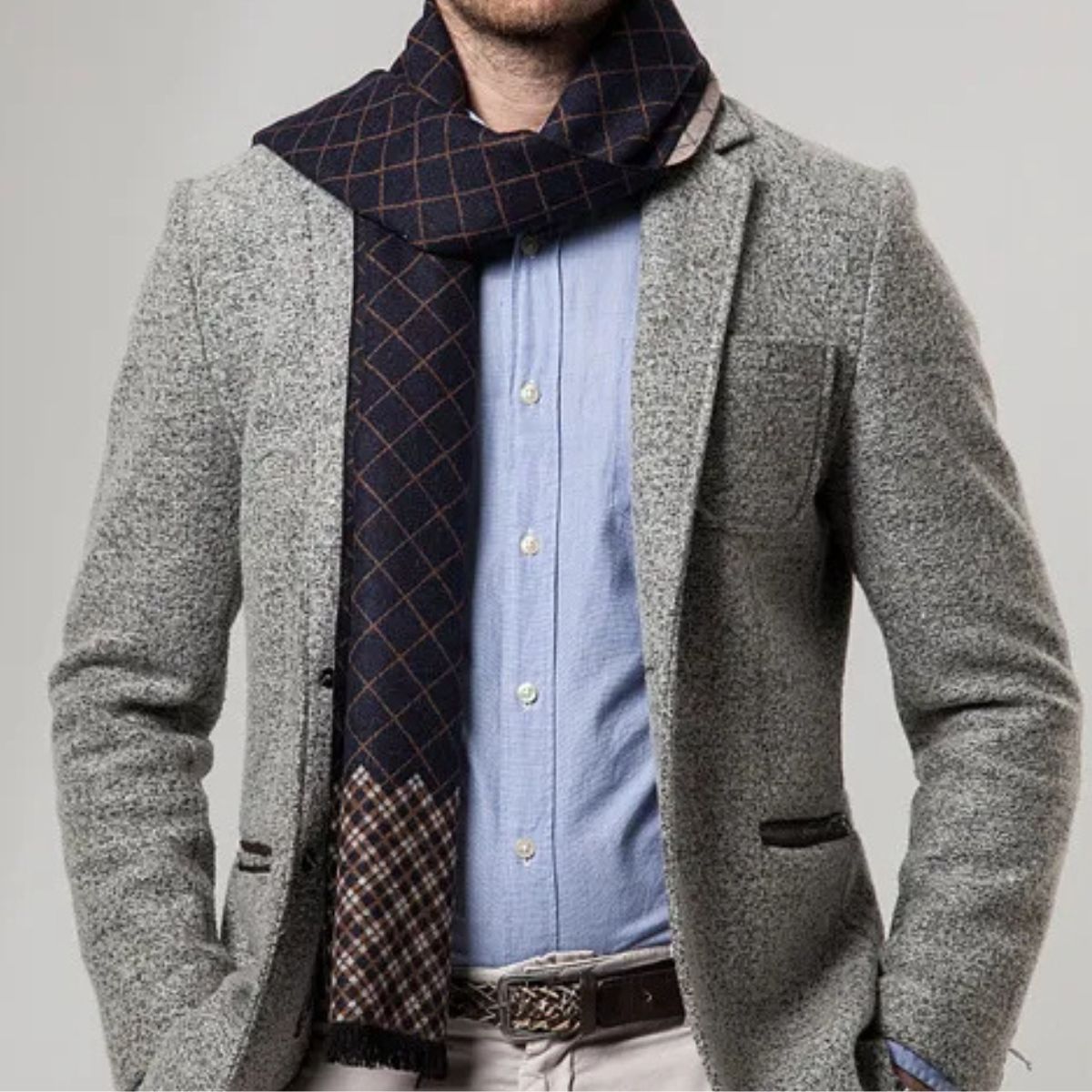 The Champs Élysées Cashmere Merino Scarf for Men - Black 5