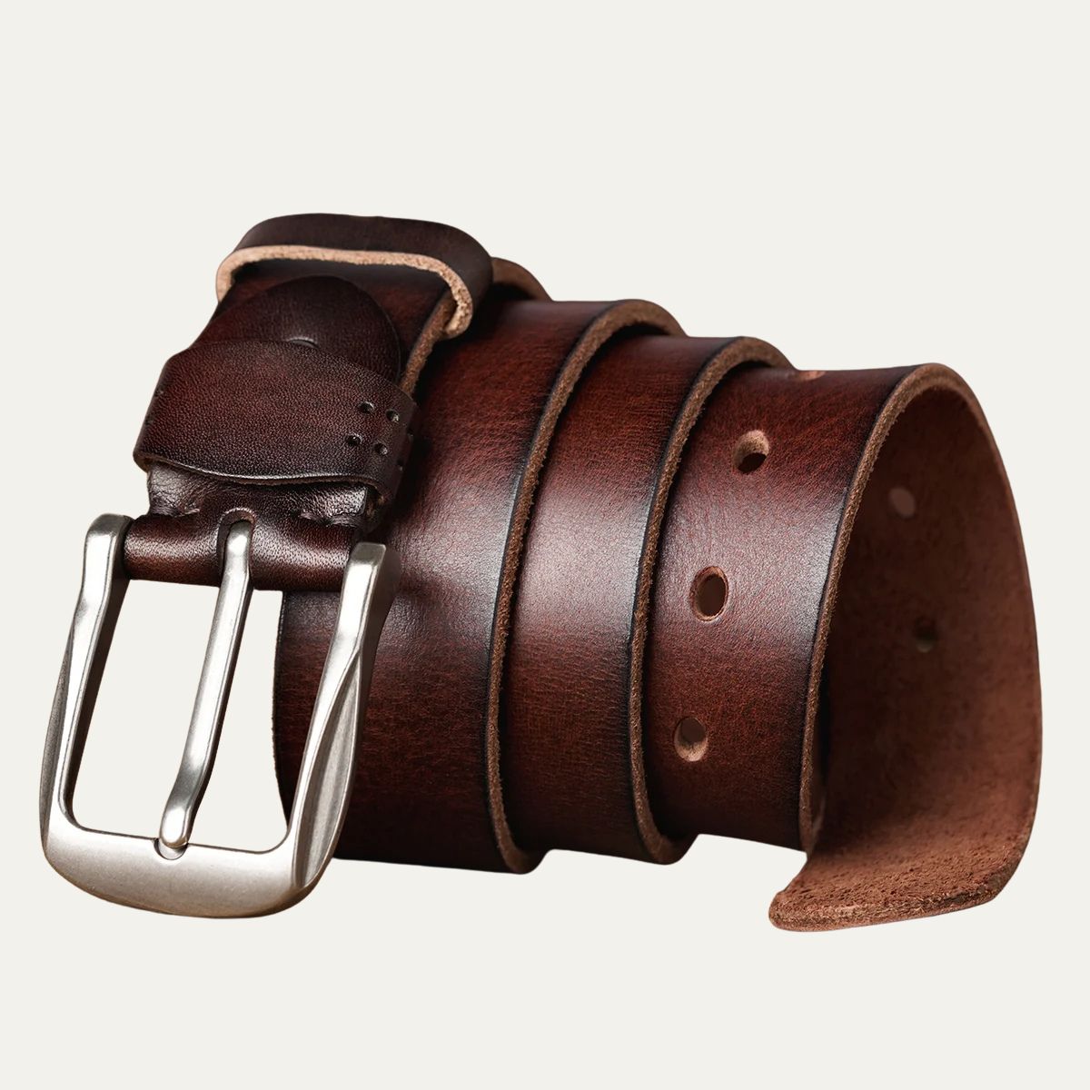 The Farnham Belt – Classic Cowhide Leather, Hand-Finished 2