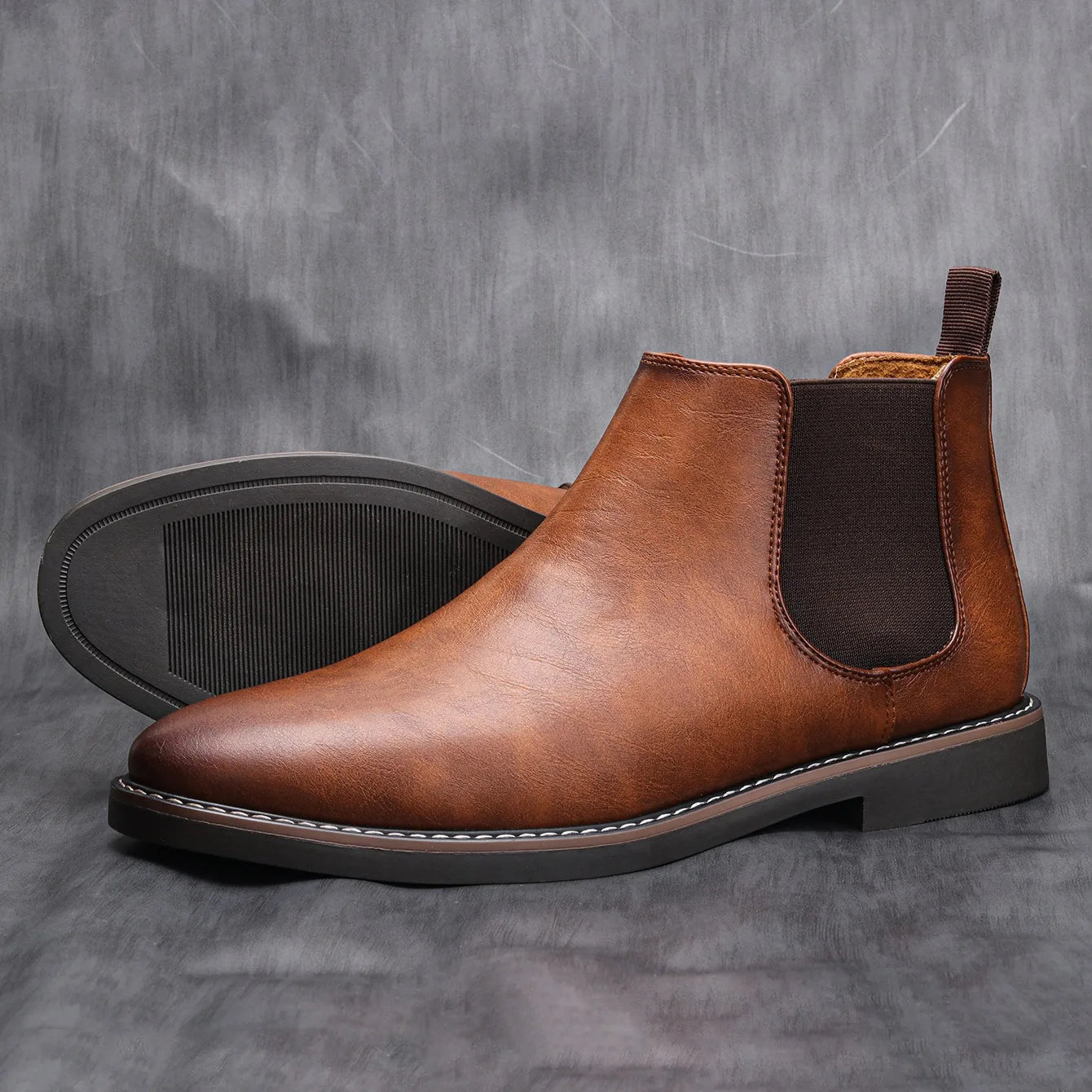 The Highlands Men's Durable Leather Chelsea Boots 5