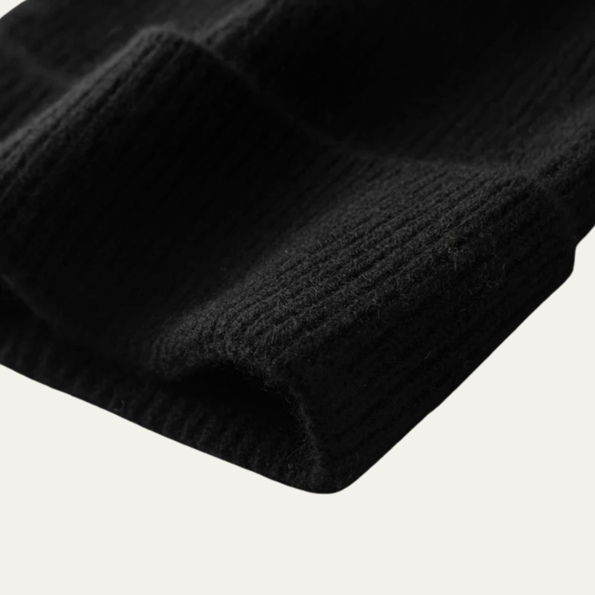 The Rockford Men's Soft Ribbed Knit Cashmere Beanie 3