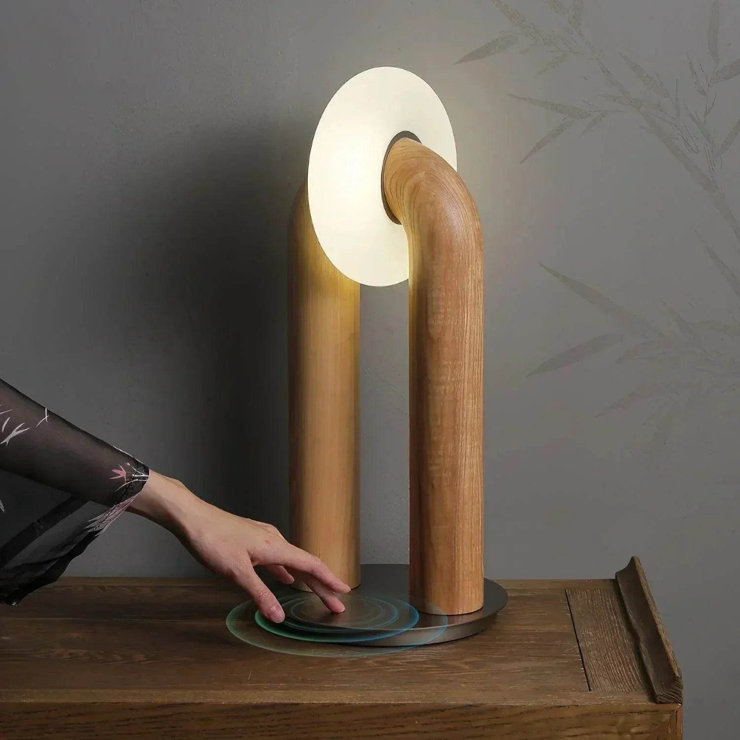 Elegant Curved Table Lamp - VogeLuxe