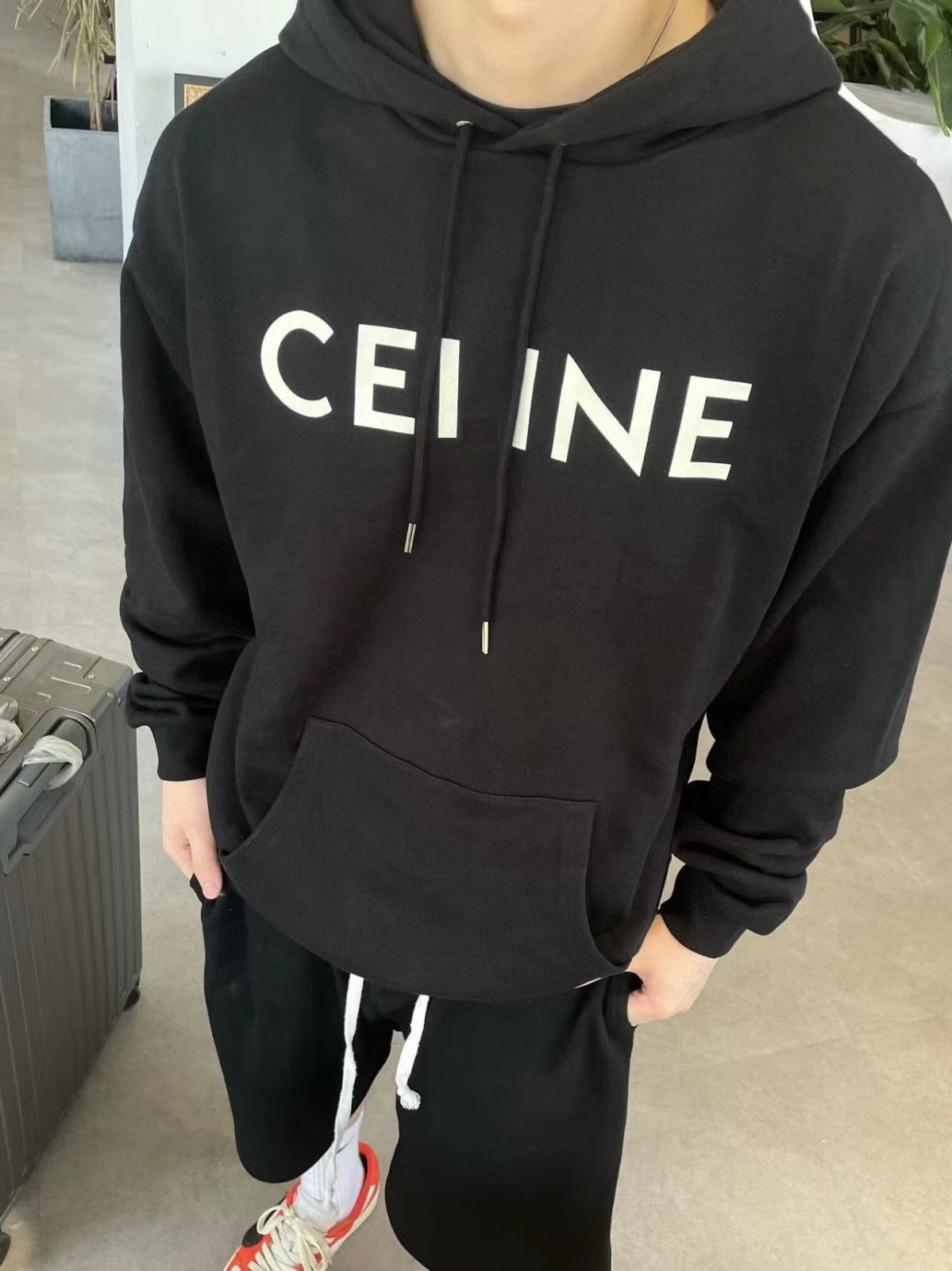 Large Graphic Print Oversized Hoodie Sweatshirt - BritishElegance