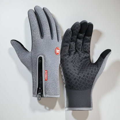 Warm Water Resistant Grip Gloves for Outdoor Use
