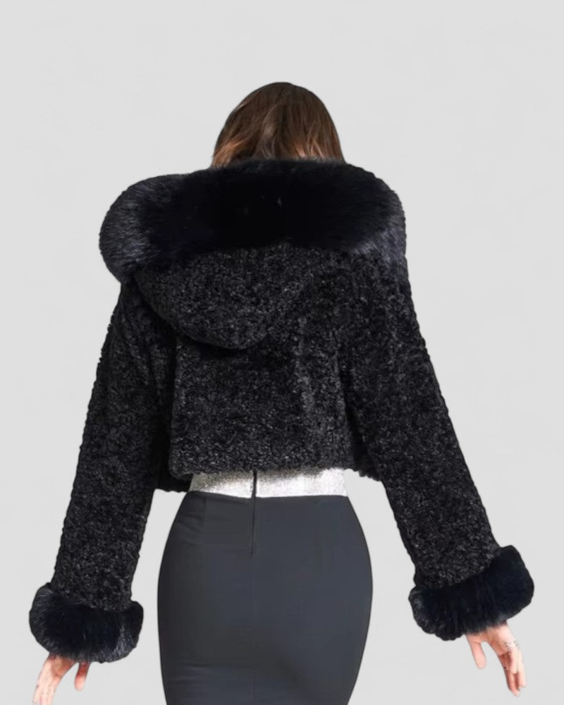 VogeLuxe | Women’s Plush Hooded Fur Jacket