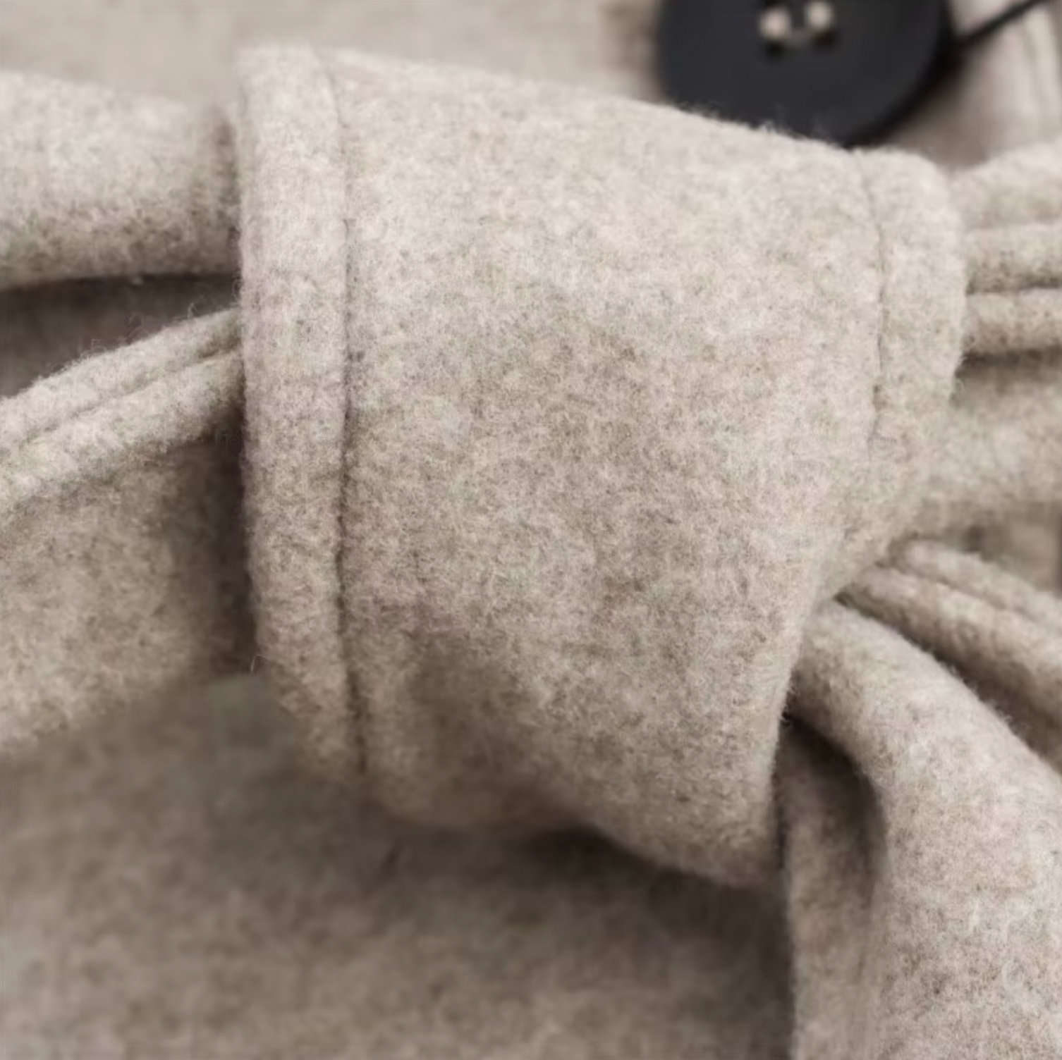 Women’s Beige Double-Breasted Trench Coat with Faux Fur Collar – Belted Longline Design 4