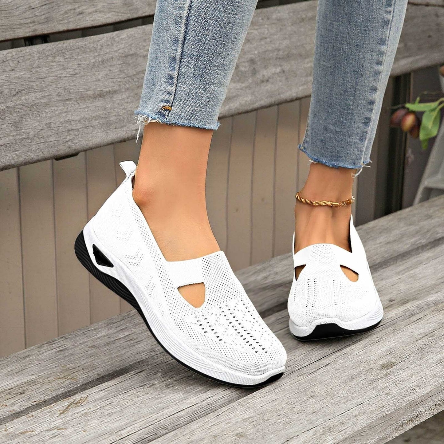 Relaxed Fit Women's Daily Walking Shoes