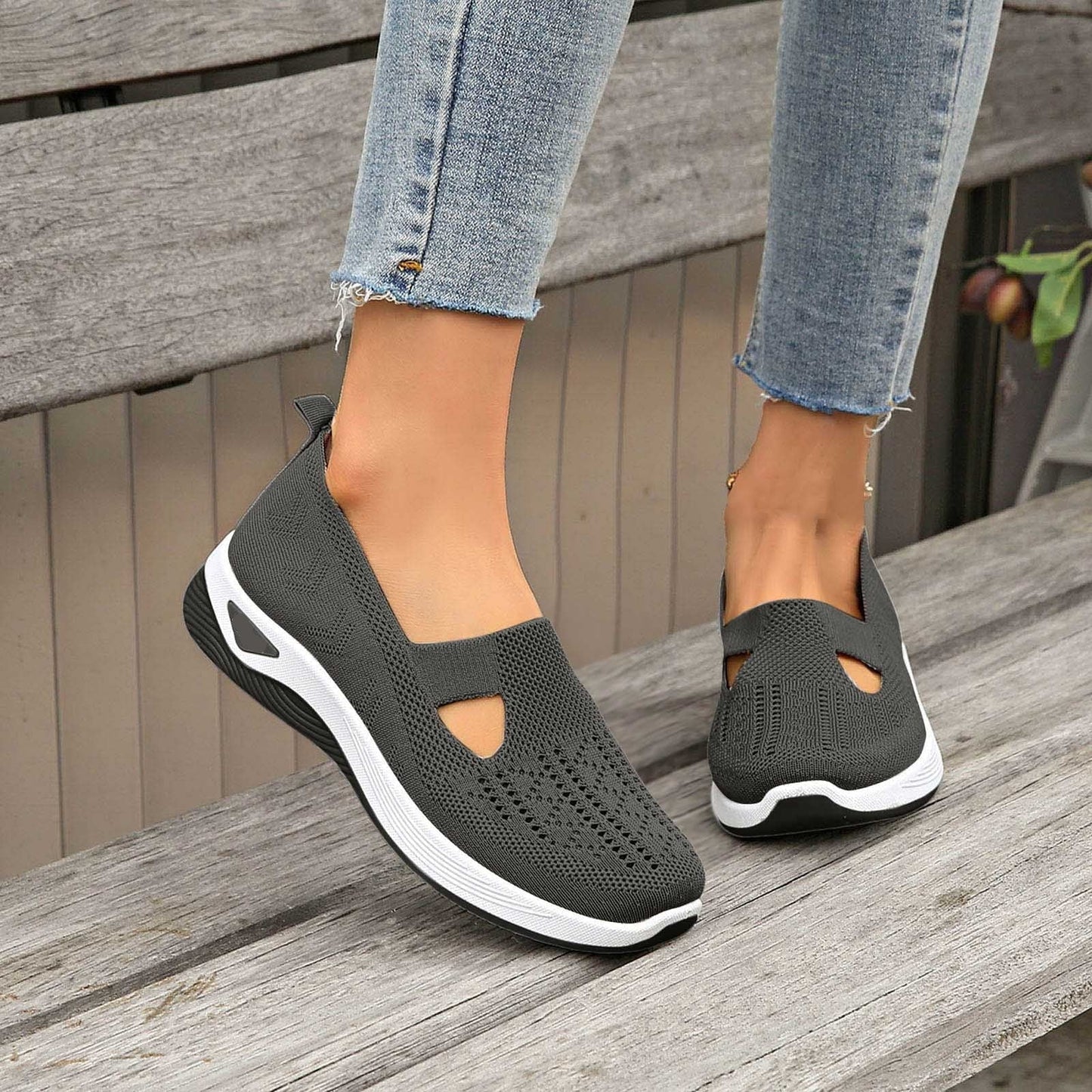 Relaxed Fit Women's Daily Walking Shoes - BritishElegance