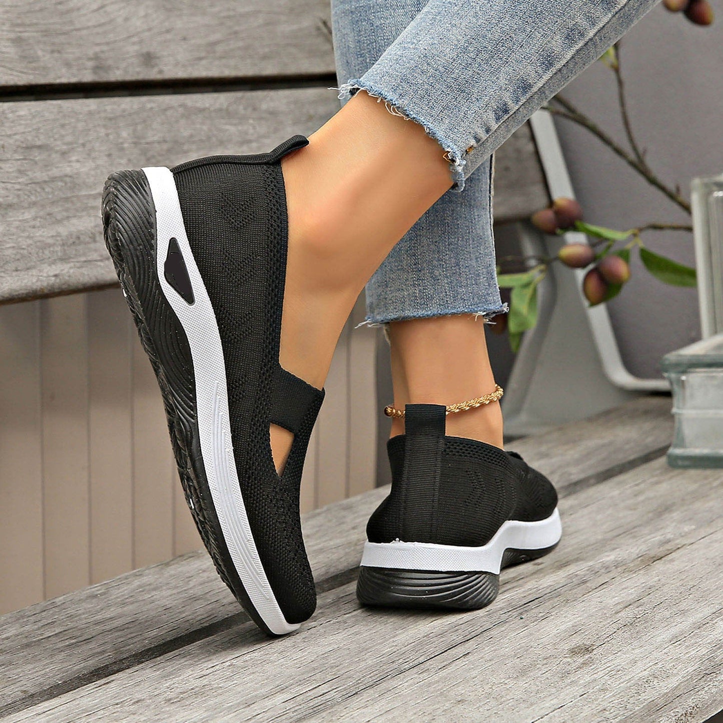 Relaxed Fit Women's Daily Walking Shoes