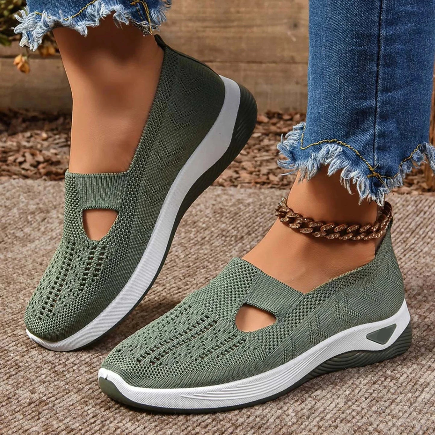 Relaxed Fit Women's Daily Walking Shoes