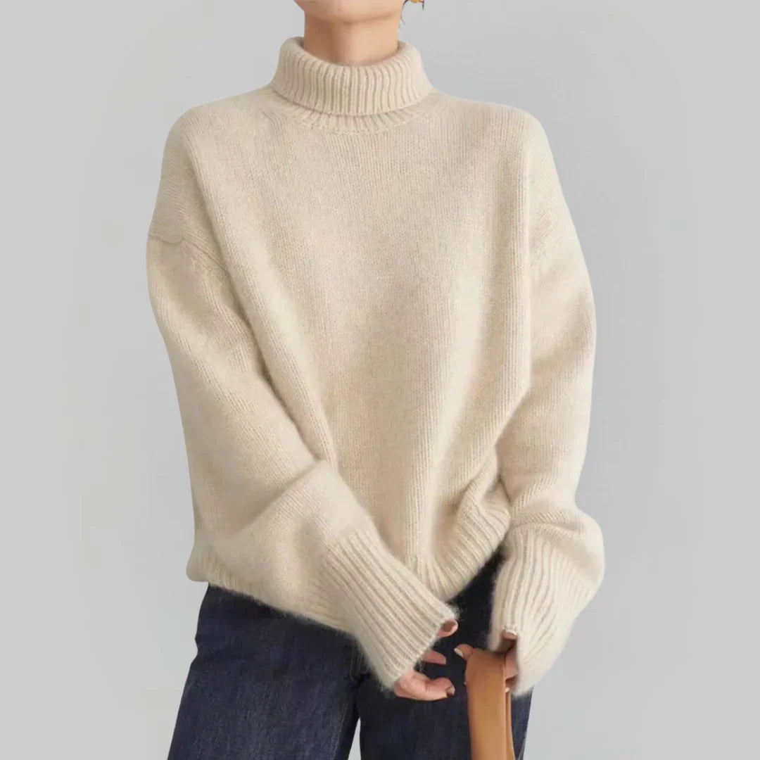 Soft Women's Cashmere Crew Neck Knit Sweater - VogeLuxe