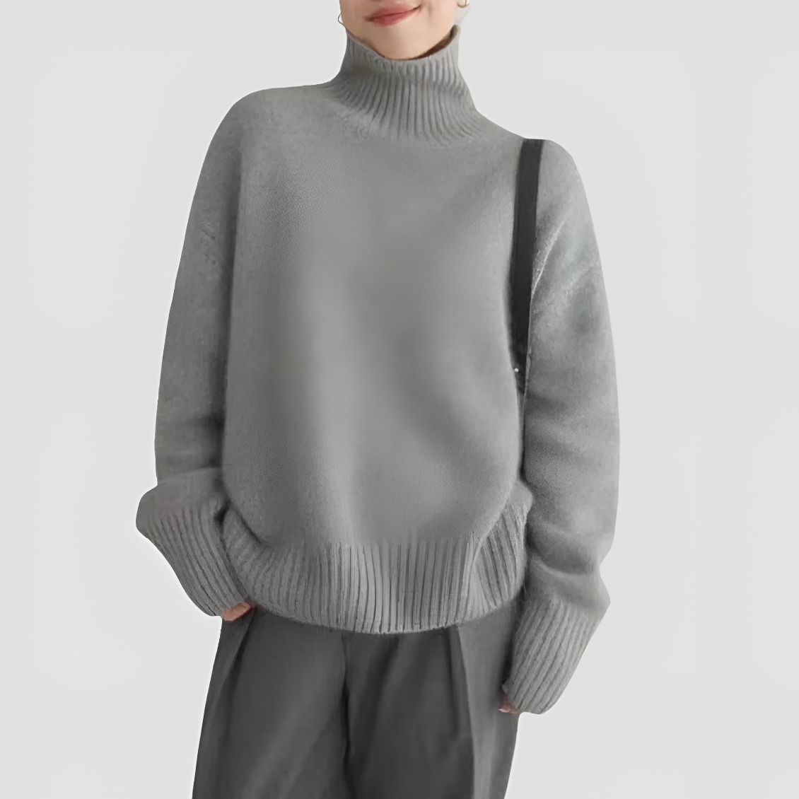 Soft Women's Cashmere Crew Neck Knit Sweater