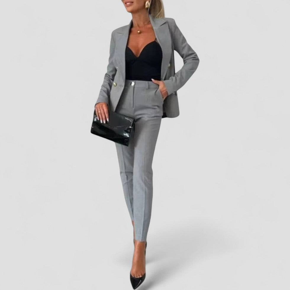 VogeLuxe | Women’s Double-Breasted Suit Set