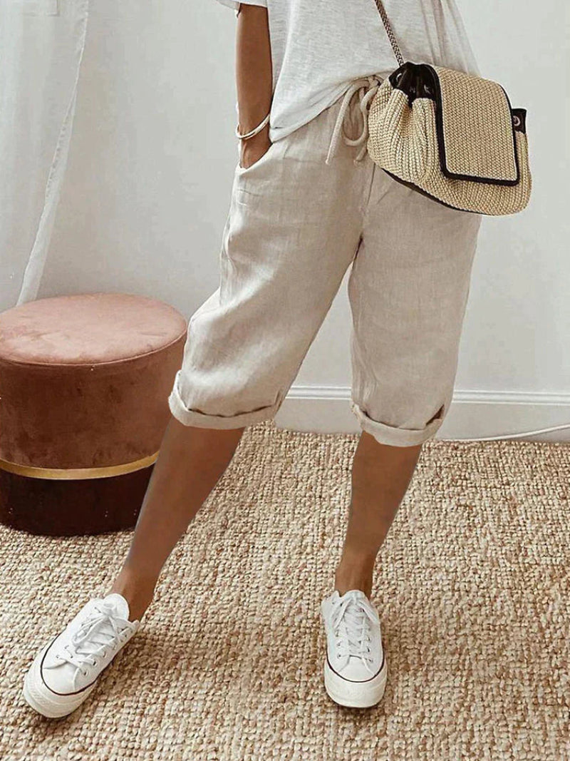 Ladies Slim Fit Capri Pants