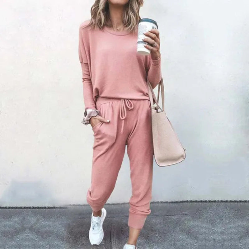 Ladies Comfortable Pantsuit Outfit - VogeLuxe