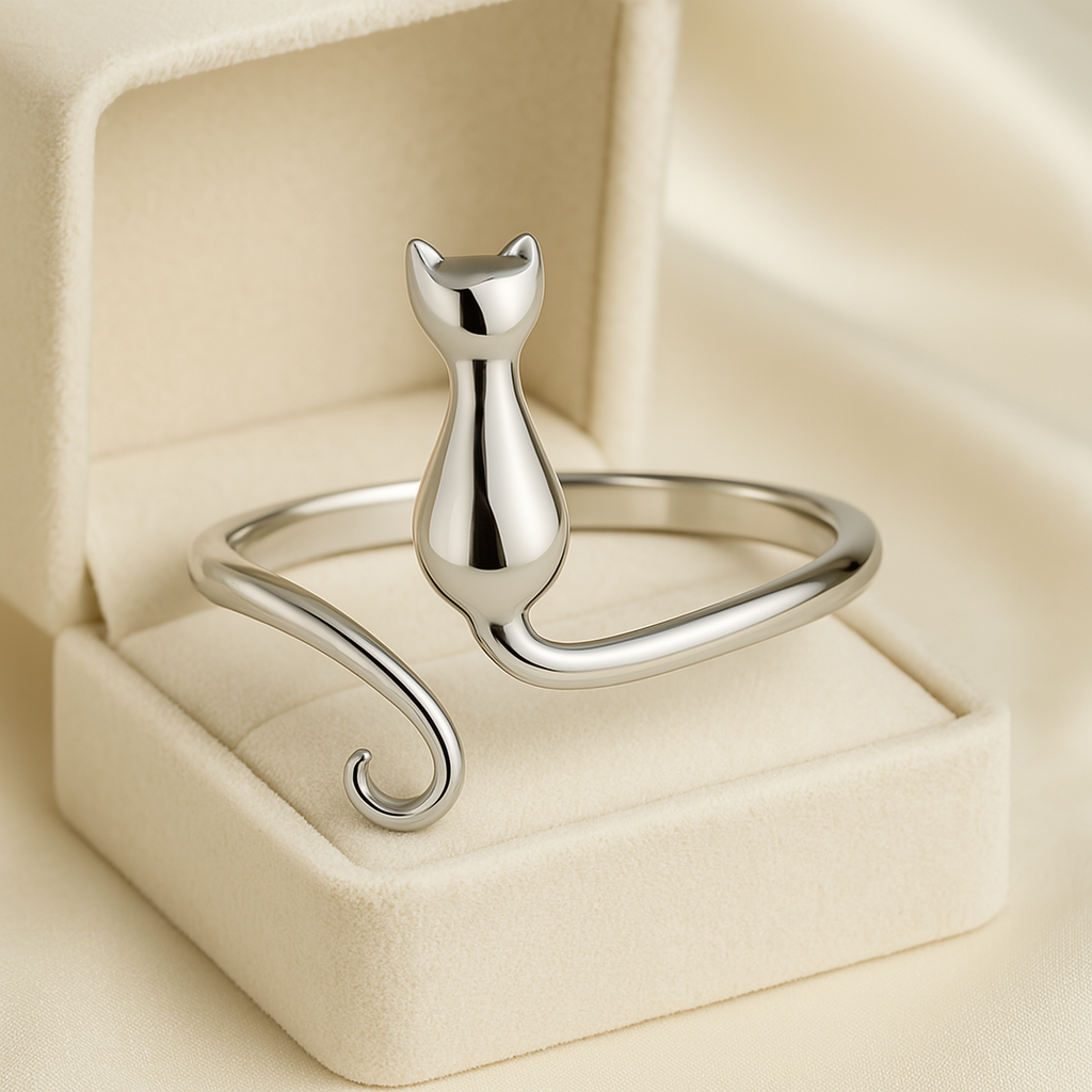 Fashionable Kitty Theme Ring - VogeLuxe