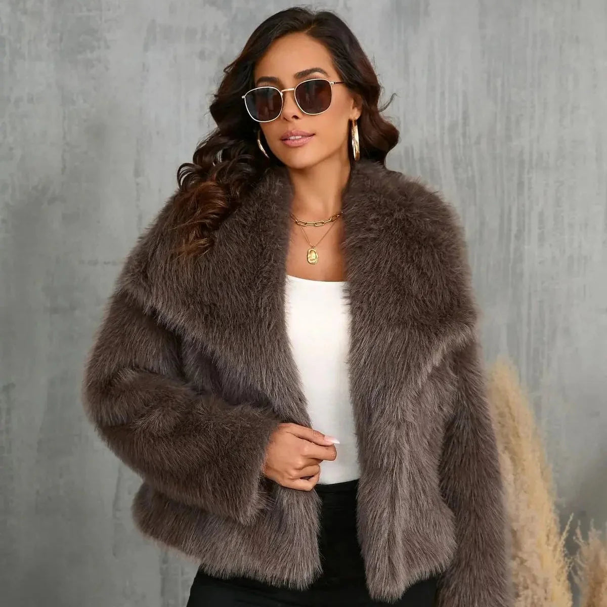Ladies Luxury Faux Fur Winter Coat - VogeLuxe
