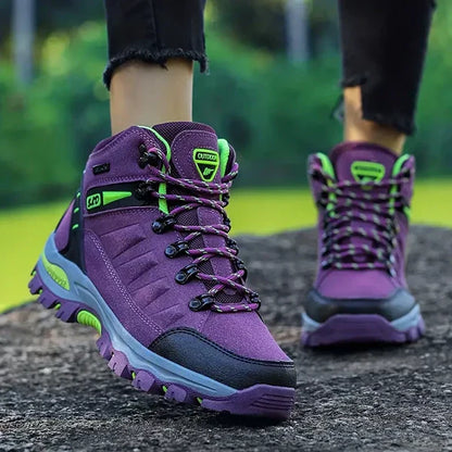 Comfortable Women's Insulated Hiking Boots With Good Arch Support
