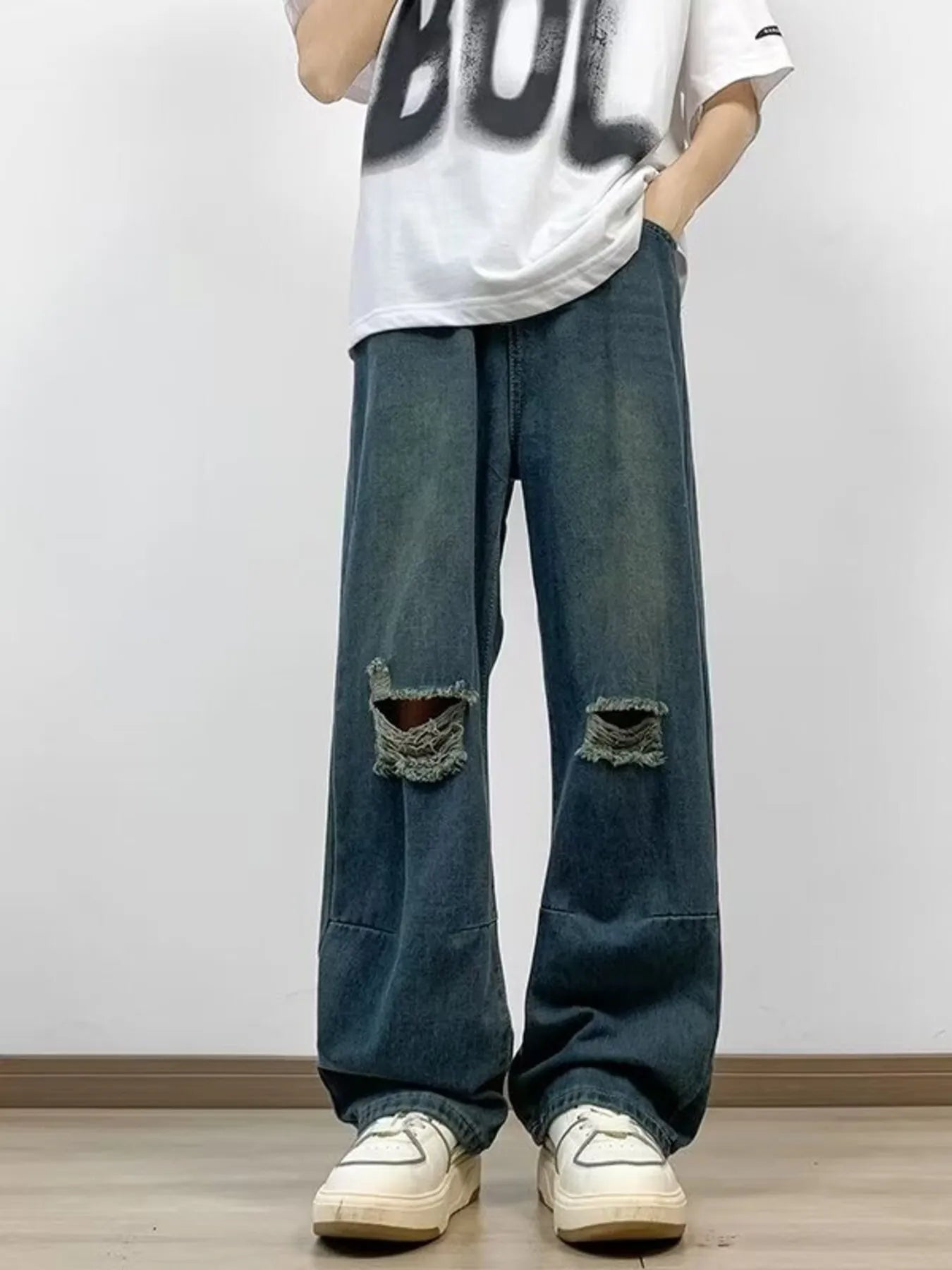 Relaxed Fit Ripped Wide Leg Mens Jeans - BritishElegance