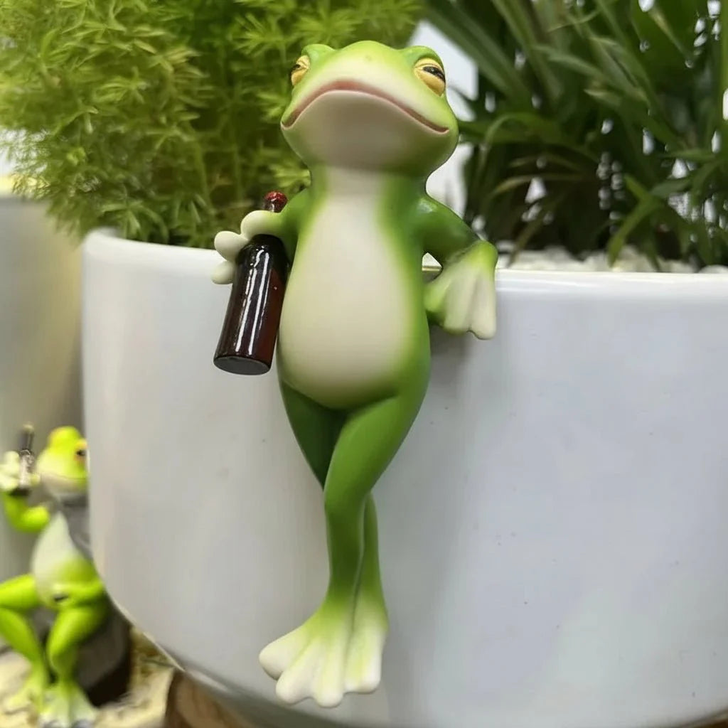 Fun Green Frog Figurine Decorative Garden Statue