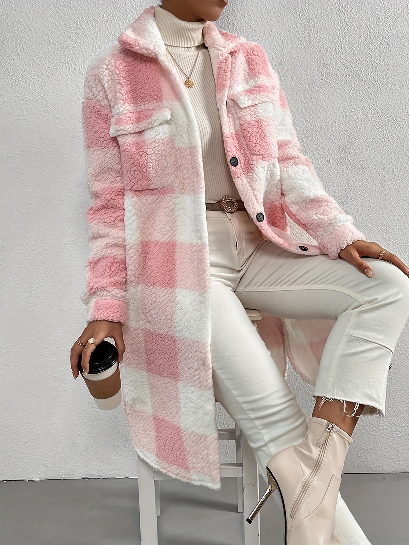 Relaxed Fit Women's Button Down Trench Coat - VogeLuxe