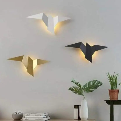 Chic Glass Bird Table Lamp - VogeLuxe