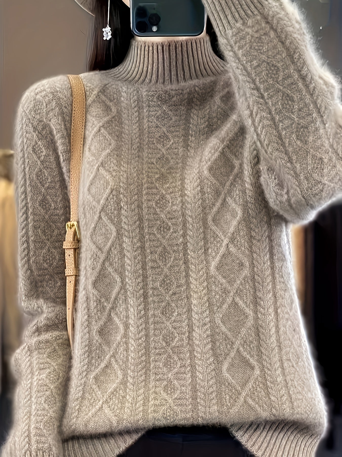 Soft Women's Crew Neck Long Sleeve Sweater