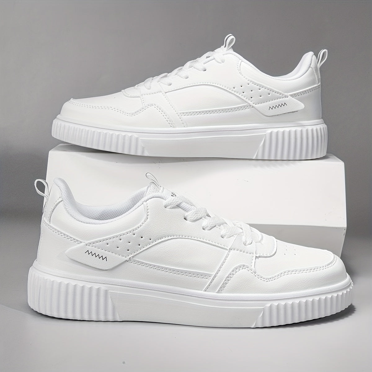 Classic Comfortable Mens Sneakers For All Year