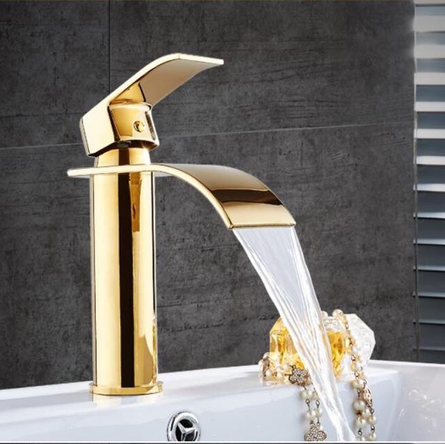 Luxury Chrome And White Cascade Kitchen Faucet