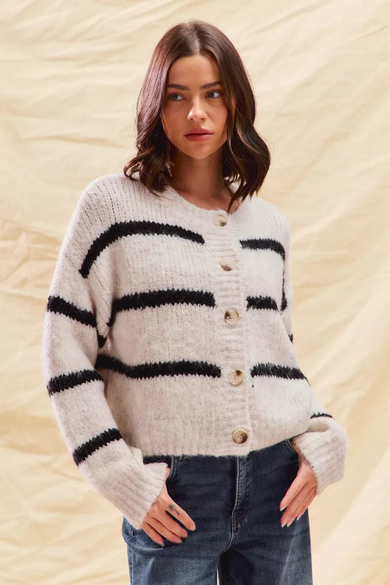 Warm Women's Horizontal Stripe Cardigan Sweater - VogeLuxe