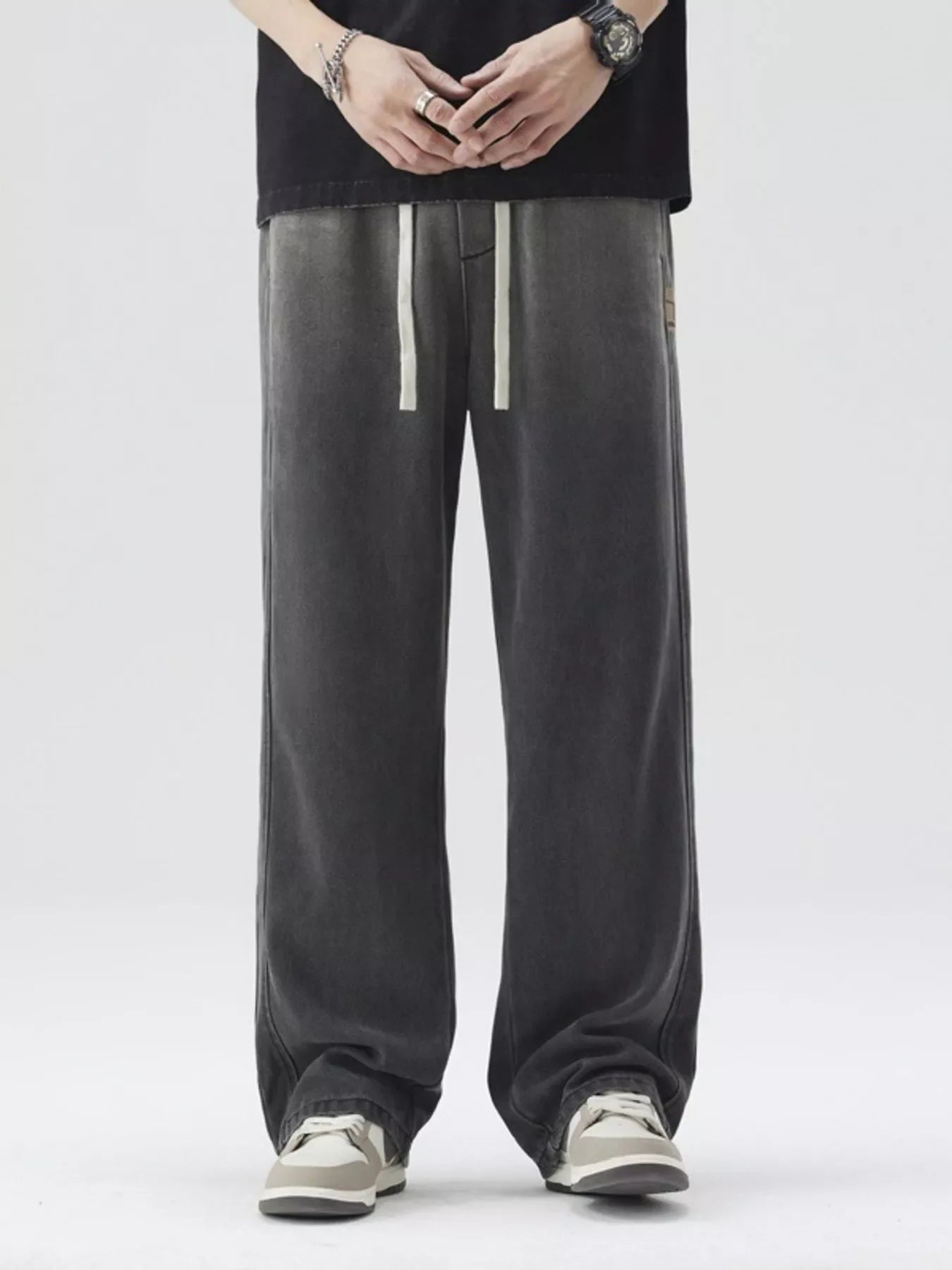 Relaxed Fit Mens Elastic Waist Jeans - VogeLuxe