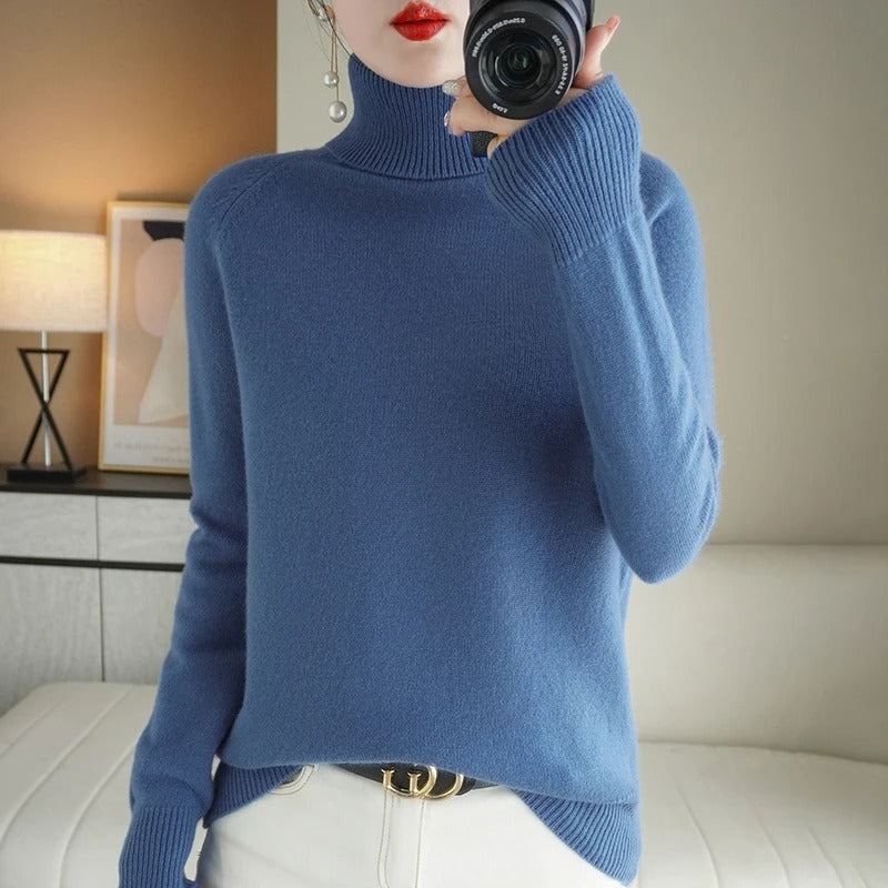 Ladies' Crew Neck Wool Sweater