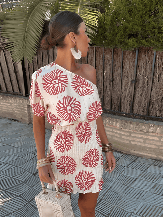 Chic Floral Sundress with Bright Colors - VogeLuxe