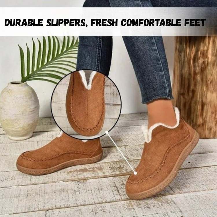 VogeLuxe | Men’s Moccasin Style Faux Fur Lined Slippers