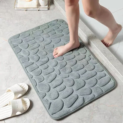Plush Anti-Slip Bathroom Mat | Gentle Quick-Dry Comfort