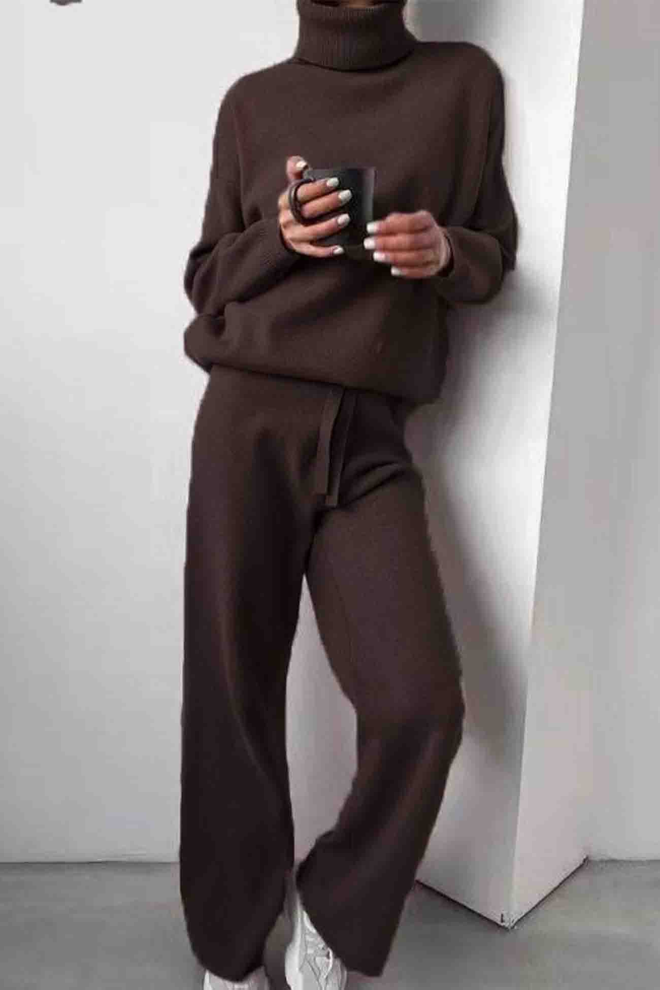 Comfy Women's Knit Turtleneck Jumper and Trousers Set